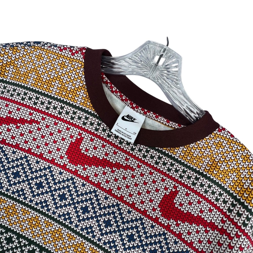 Nike Sweatshirt Mens Small Multicolor Fair Isle Holiday Swoosh Pullover Sweater